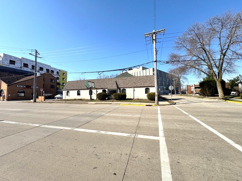 More Photos Of 1118 S Park St, Madison Office For Lease