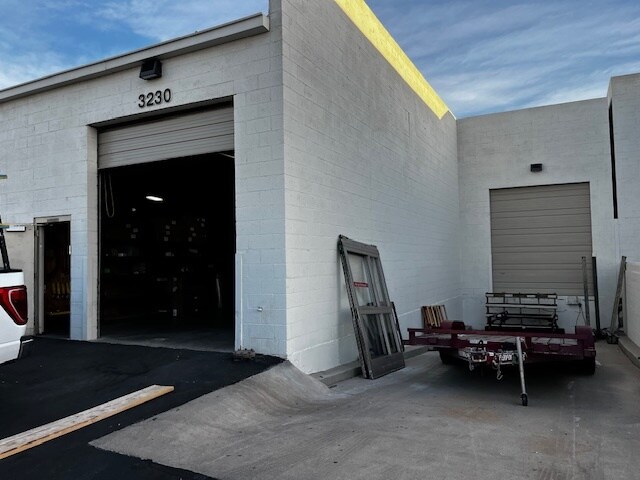 More Photos Of 3230 N Delaware St, Chandler Warehouse For Lease