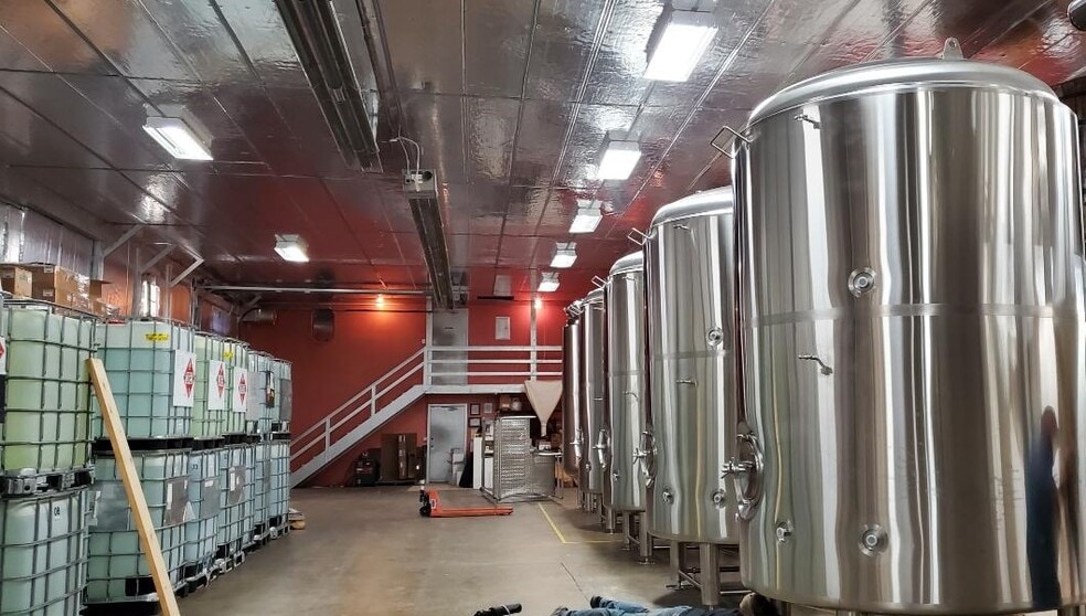 More Photos Of 1 Stevenson Rd, Laramie Specialty For Lease