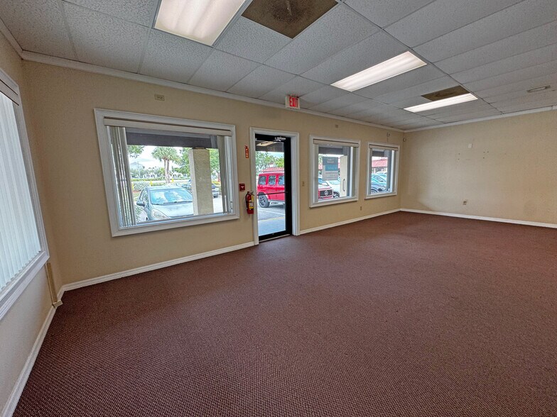 More Photos Of 15250 S US 41/ Tamiami Trl, Fort Myers Unknown For Lease