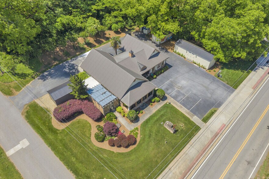 More Photos Of 498 Level Grove Rd, Cornelia Office Residential For Sale