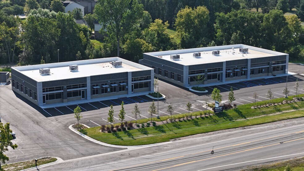Primary Photo Of 26800 Pontiac Trl, South Lyon General Retail For Lease
