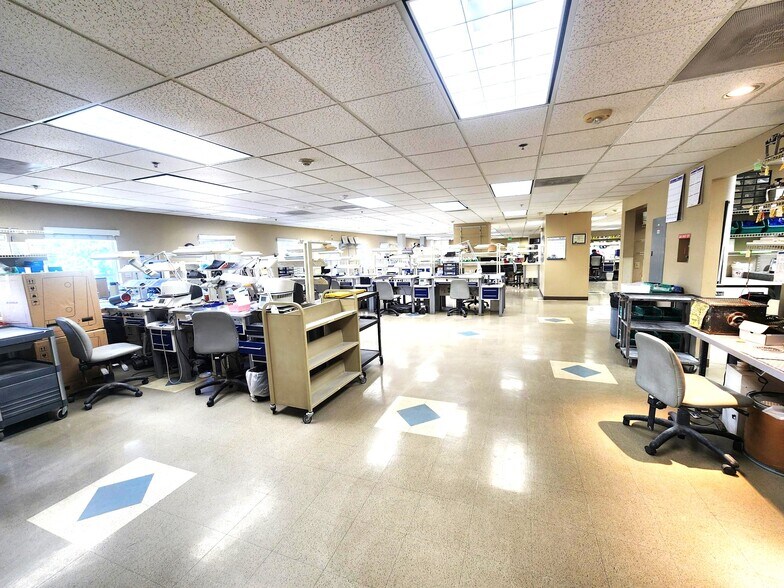 More Photos Of 10488 W 6th Pl, Lakewood Office For Sale