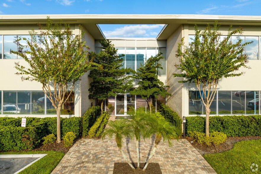 More Photos Of 1350 Orange Ave, Winter Park Office For Lease
