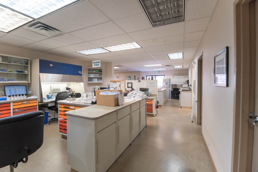 More Photos Of 5801 Logan St, Denver Research And Development For Lease