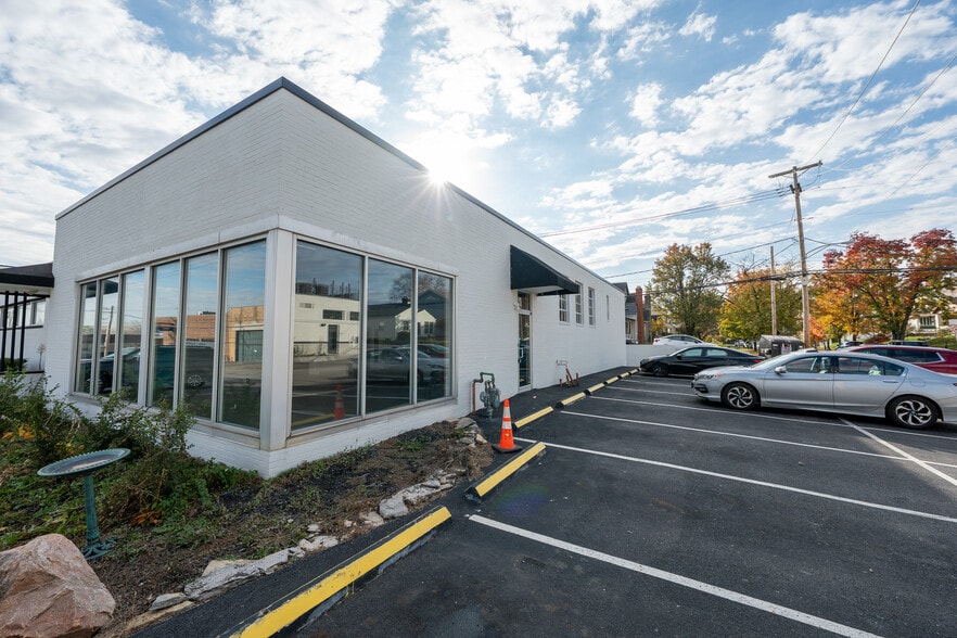 Primary Photo Of 1033-1045 W 3rd Ave, Columbus Flex For Sale