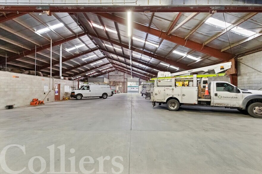 More Photos Of 216 S Park Ave W, Twin Falls Warehouse For Sale