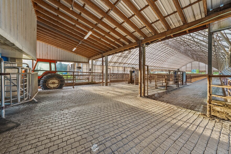 More Photos Of 6531 Lower River Rd, Grants Pass Specialty For Sale