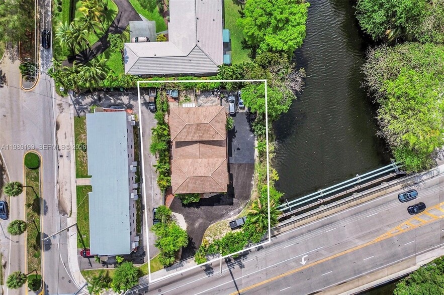 More Photos Of 12085 W Dixie Hwy, North Miami Multifamily For Sale