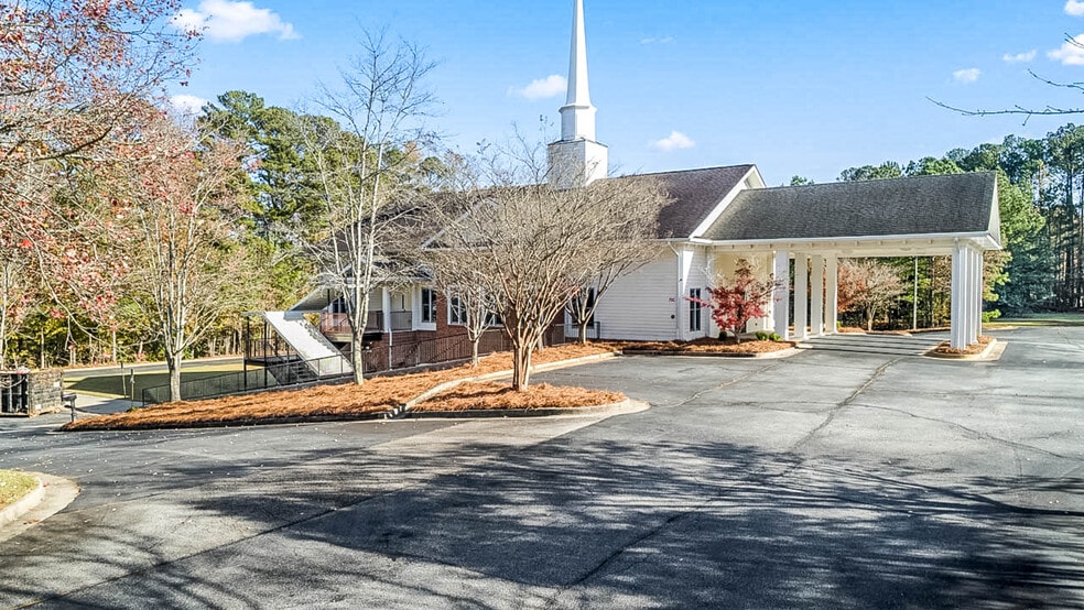 More Photos Of 3800 Lenora Church Rd, Snellville Religious Facility For Sale
