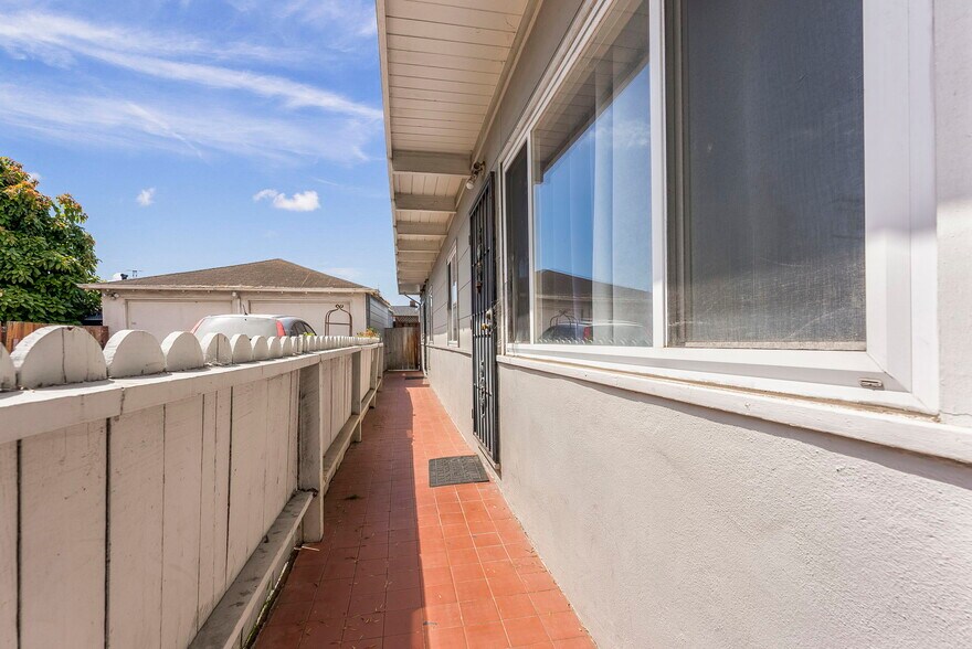 More Photos Of 772 Walnut St, San Bruno Multifamily For Sale