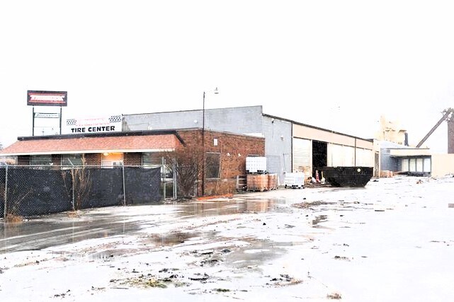 More Photos Of 2575 Dorr St, Toledo Service For Sale