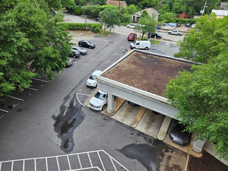 More Photos Of 514 Flat Shoals Ave, Atlanta Bank For Lease