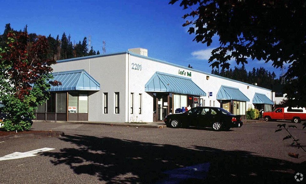 Primary Photo Of 2201 W Valley Hwy N, Auburn Light Distribution For Lease