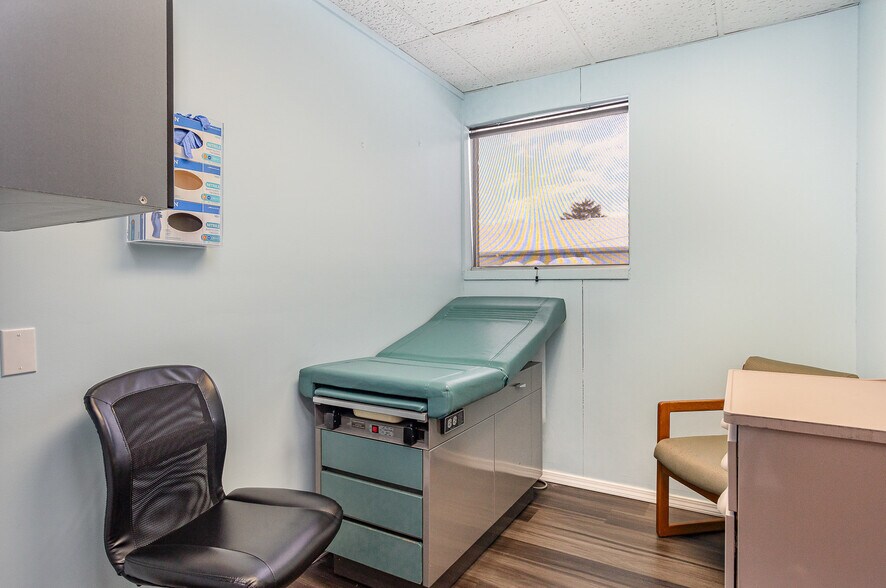 More Photos Of 7261 Gratiot Rd, Saginaw Medical For Sale