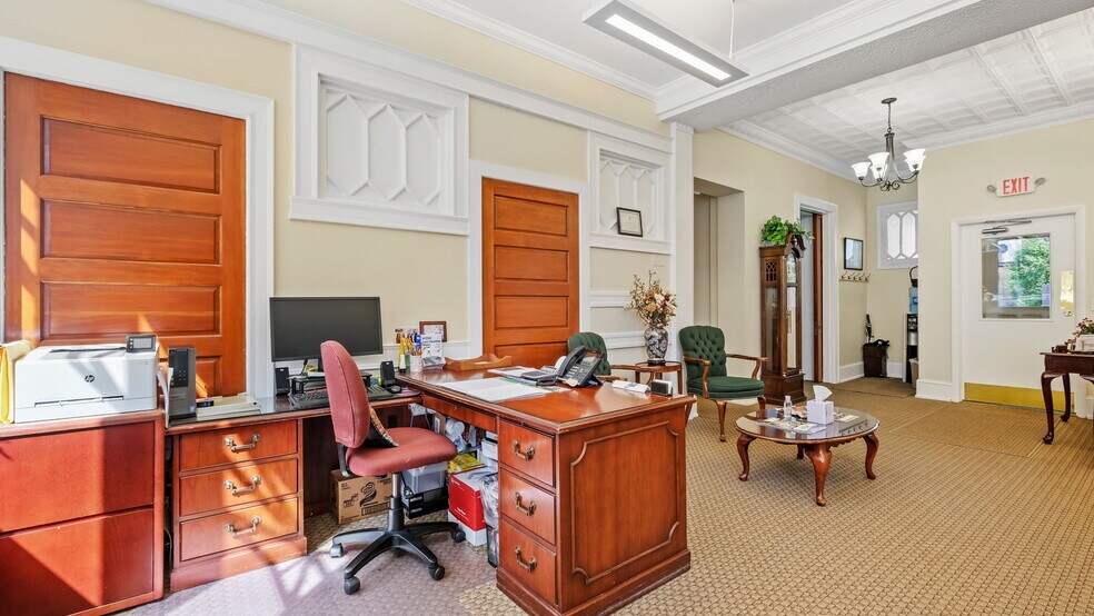 More Photos Of 116 W Baltimore Ave, Media Loft Creative Space For Lease