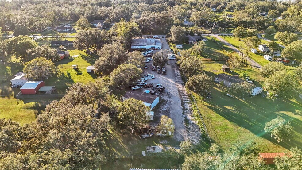 More Photos Of 705 Jerry Smith Rd, Dover Light Manufacturing For Sale