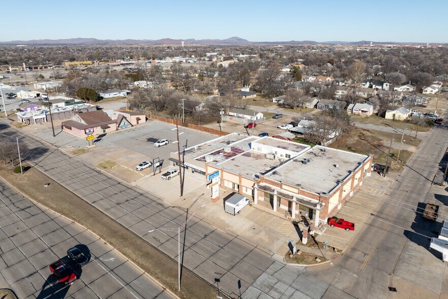 More Photos Of 1801 NW Cache Rd, Lawton Medical For Lease