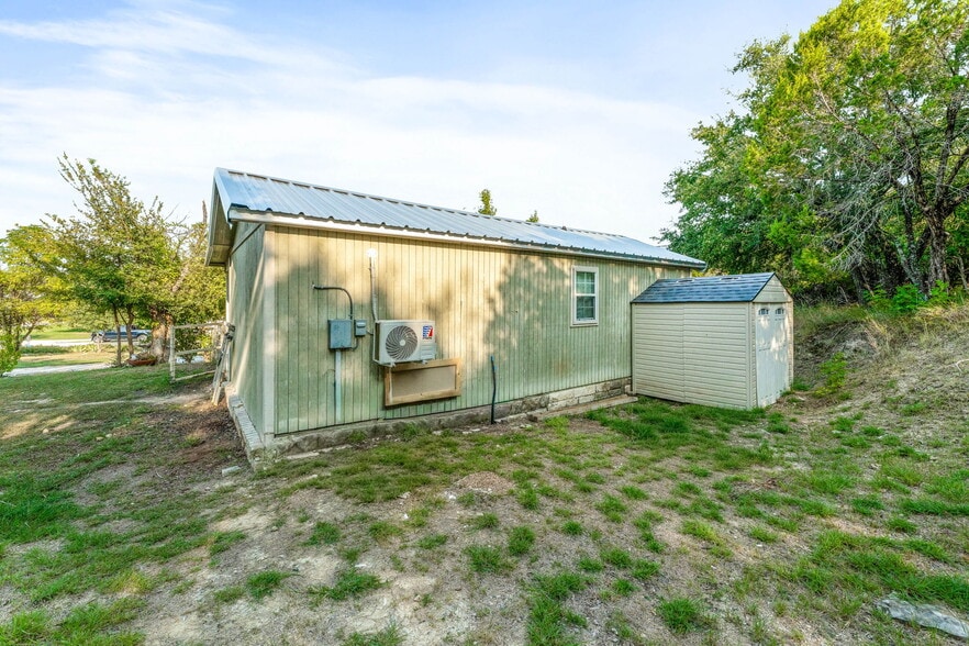 More Photos Of 1321 N FM 56, Glen Rose Trailer Camper Park For Sale