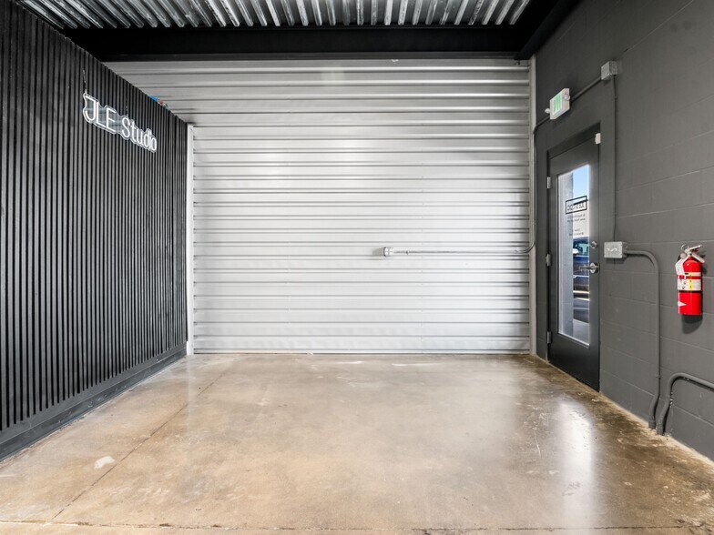 More Photos Of 529 SH 46 E, Boerne Warehouse For Lease