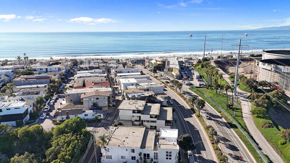 More Photos Of 480 Rosecrans Ave, Manhattan Beach Apartments For Sale