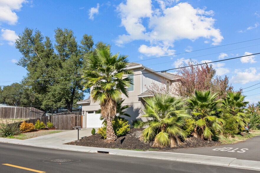 More Photos Of 5841 Del Campo Ln, Carmichael Multifamily For Sale