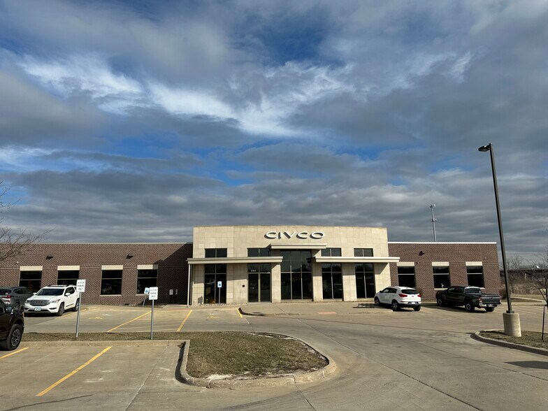 Primary Photo Of 2301 Jones Blvd, Coralville Medical For Lease