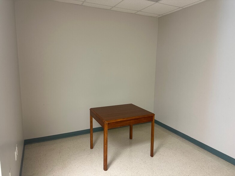 More Photos Of 2025 SW 75th St, Gainesville Medical For Lease