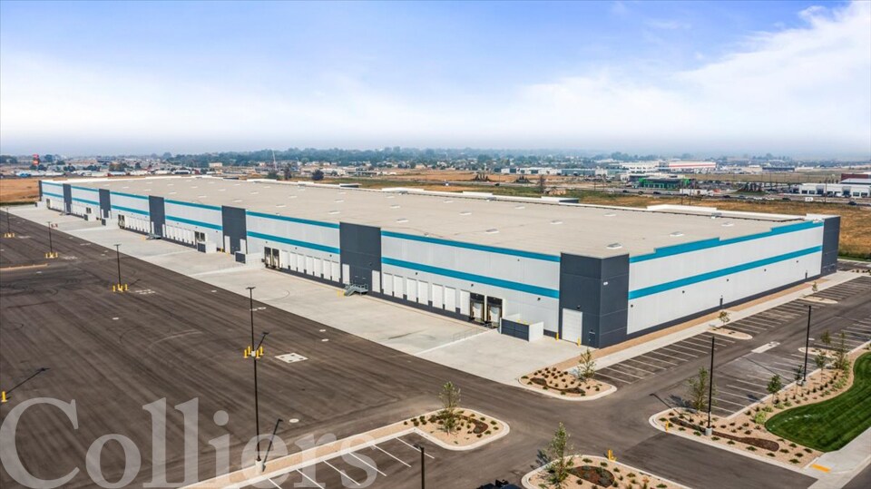 More Photos Of 1220 Smeed Parkway, Caldwell Warehouse For Sale