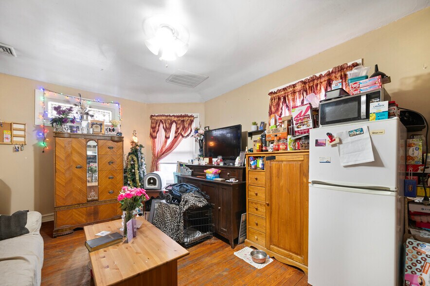 More Photos Of 186 Summit St, Pawtucket Apartments For Sale