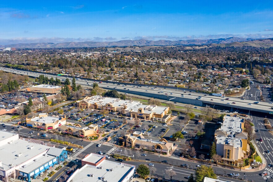 More Photos Of 2100 Contra Costa Blvd, Pleasant Hill Storefront For Lease