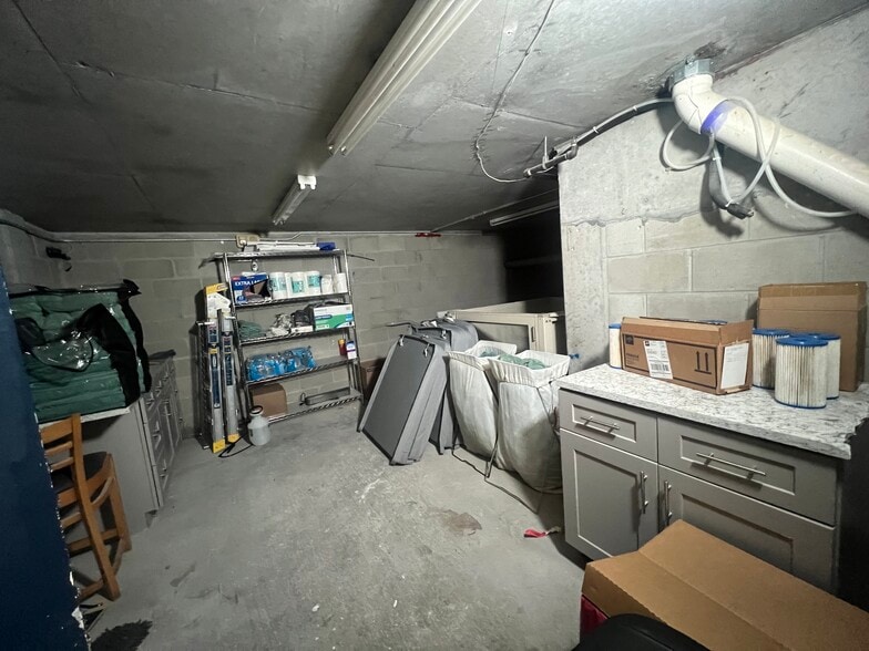 More Photos Of 375-3 S 12th St, Tampa Office For Sale