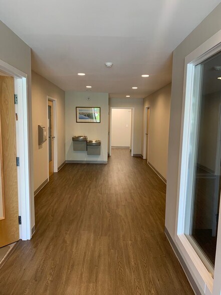 More Photos Of 4010 Oleander Dr, Wilmington Medical For Lease