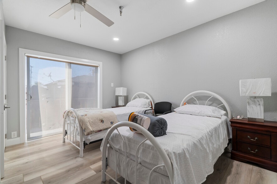 More Photos Of 431 W J St, Oakdale Assisted Living For Sale