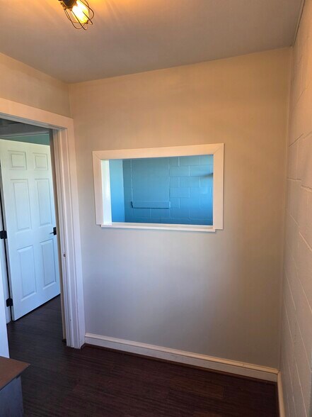 More Photos Of 9213 First St, Baroda Office For Lease