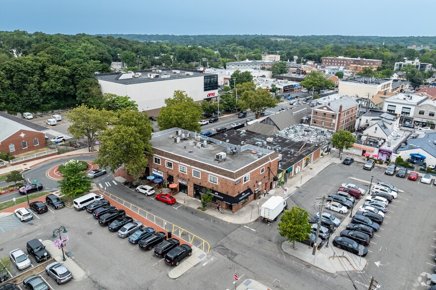 More Photos Of 50 Gerard St, Huntington Storefront Retail Office For Sale