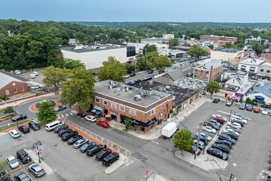 More Photos Of 50 Gerard St, Huntington Storefront Retail Office For Lease