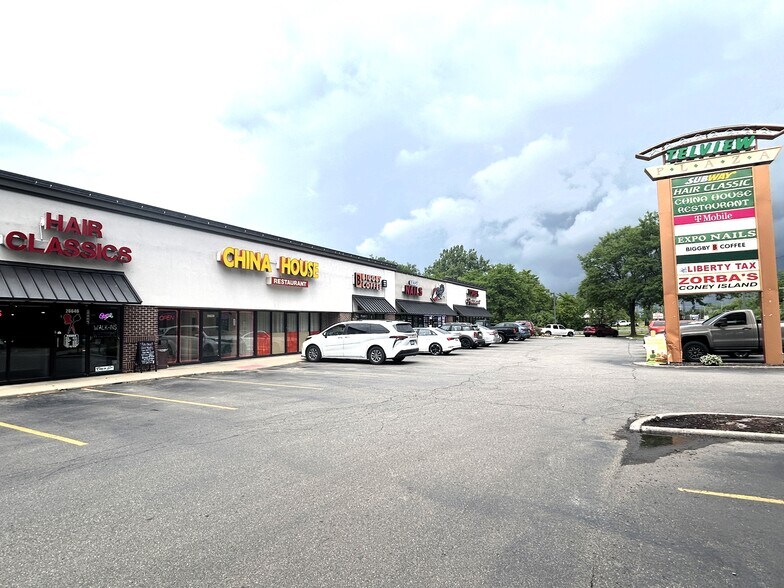 Primary Photo Of 26582-26678 Telegraph Rd, Flat Rock Freestanding For Lease
