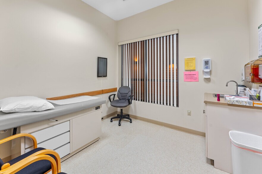 More Photos Of 2199 Cheat Rd, Morgantown Medical For Sale