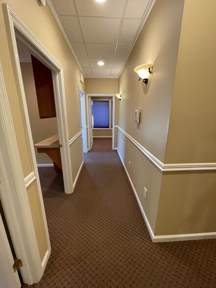 More Photos Of 189 Main Rd, Riverhead Medical For Lease