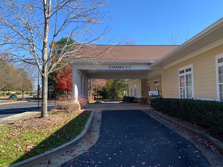 More Photos Of 4608 Lower Roswell Rd, Marietta Office For Sale