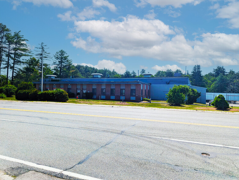 Primary Photo Of 15 Continental Blvd, Merrimack Warehouse For Lease