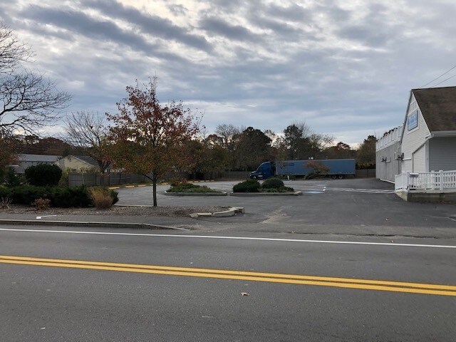 More Photos Of 517-525 Main St, West Yarmouth Storefront For Lease