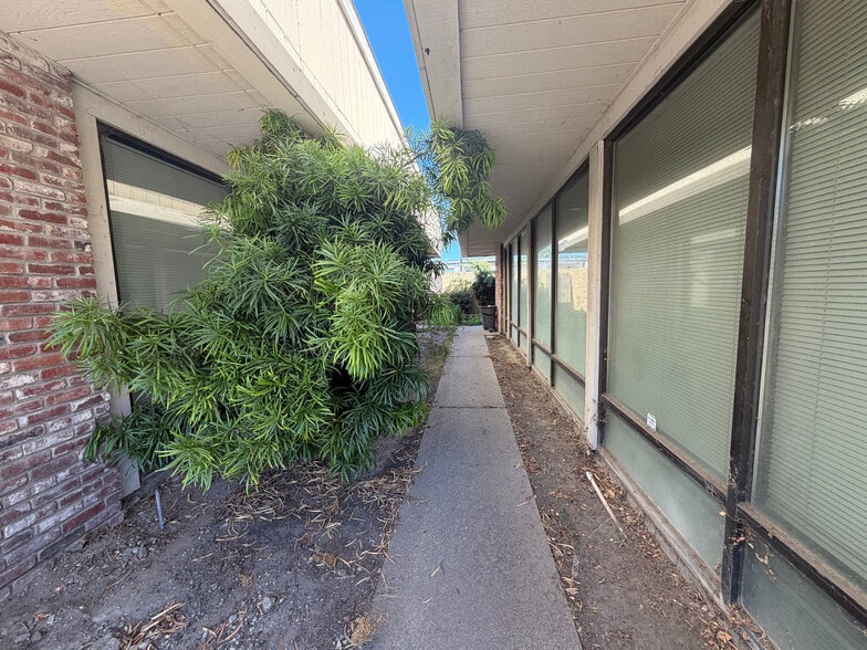 More Photos Of 7811 Kelley Dr, Stockton Office For Sale