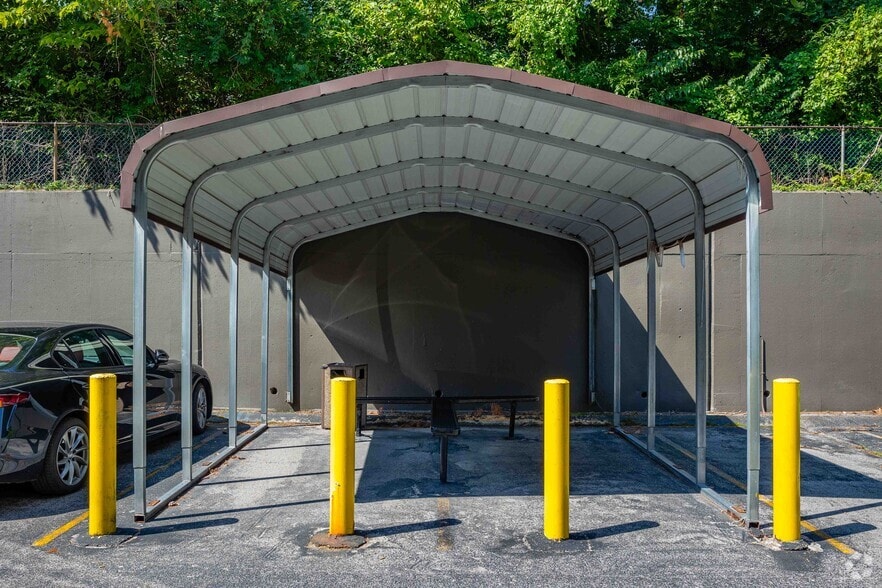 More Photos Of 1161 Murfreesboro Rd, Nashville Office For Sale