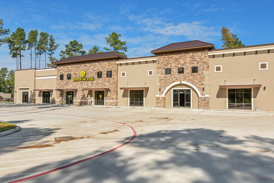 More Photos Of 2064 N FM 3083 Rd W, Conroe Office For Lease