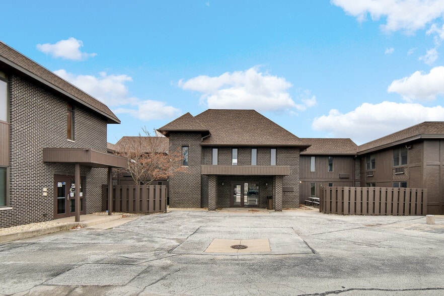 More Photos Of 17430 Dixie Highway, East Hazel Crest Healthcare For Sale