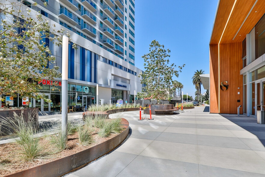 More Photos Of 777 E Ocean Blvd, Long Beach Apartments For Lease