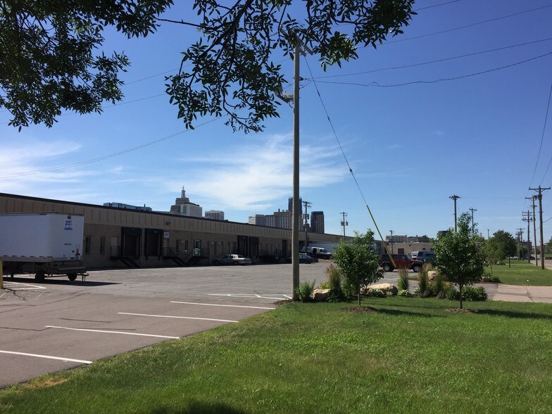 More Photos Of 240 Fillmore Ave E, Saint Paul Light Manufacturing For Lease