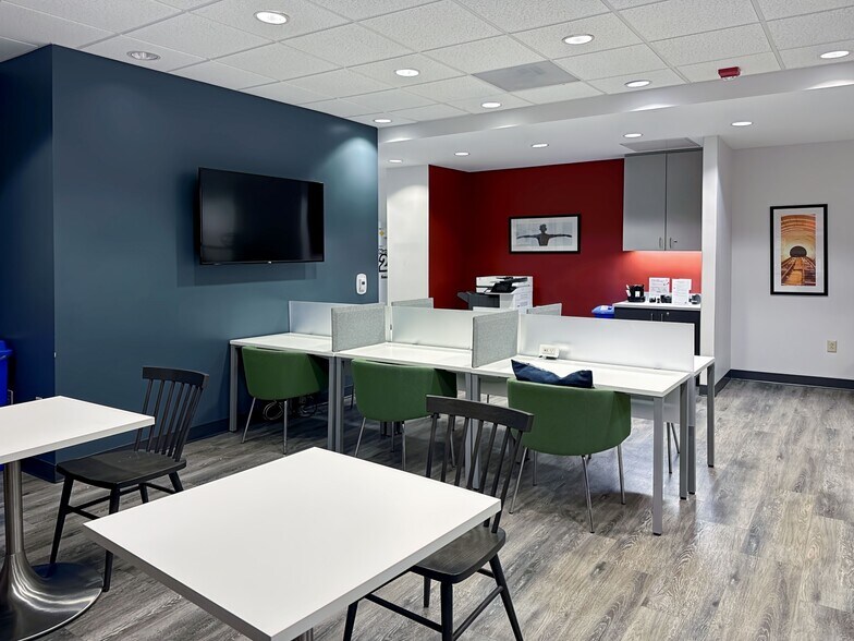 More Photos Of 4819 Emperor Blvd, Durham Office For Lease